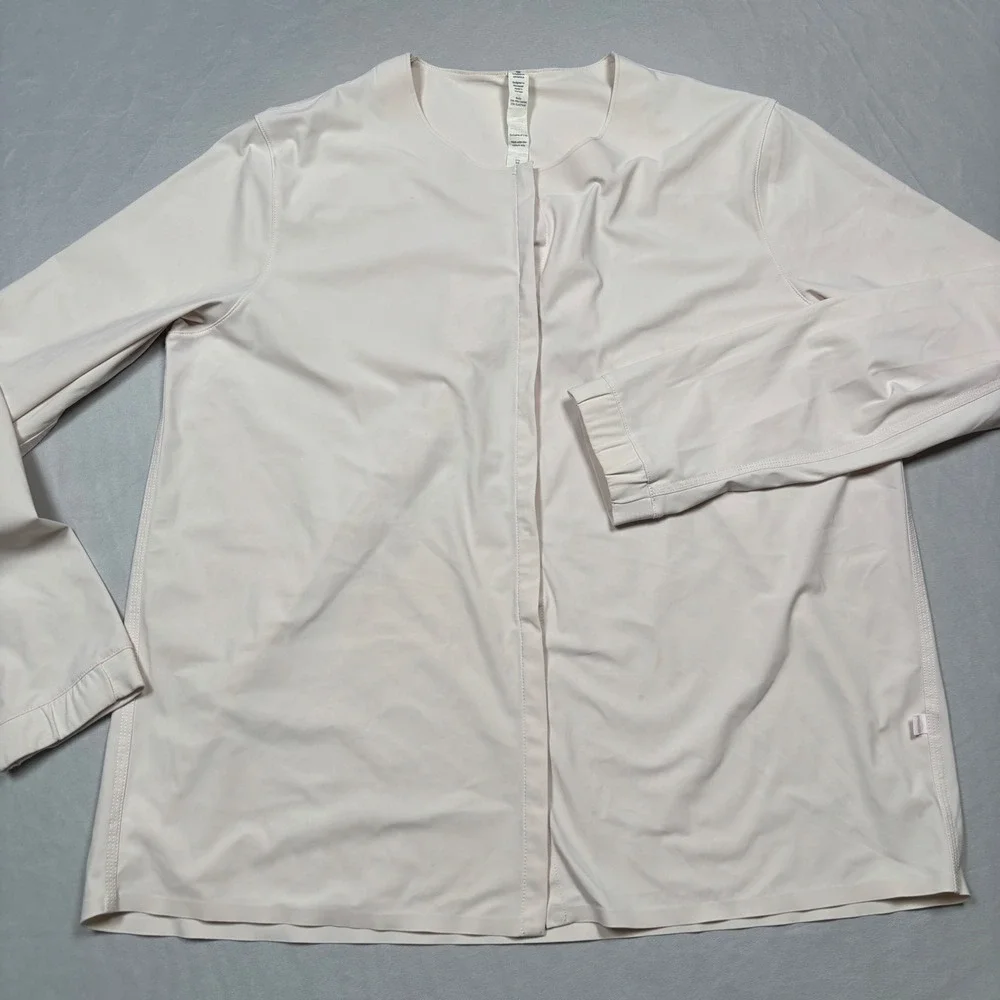 Lululemon Jacket Women 8 Pink Inverted Pleat Back Snap Front Lightweight Stretch